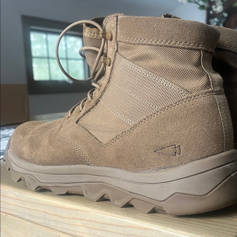 Men's goruck MacV2 boots